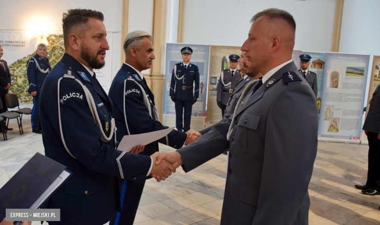 Powiatowe Święto Policji. Funkcjonariusze otrzymali awanse