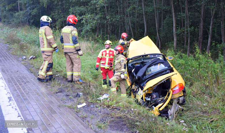 Zderzenie porsche z samochodem ciężarowym na krajowej ósemce