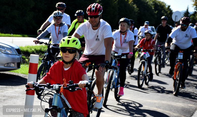 Nowa ścieżka rowerowa otwarta. Ponad 150 osób na trasie 26. Powiatowego Rajdu Rowerowego