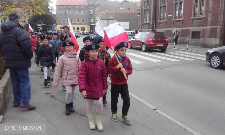 Uczniowie ze szkoły podstawowej nr 3 w Ząbkowicach Śląskich