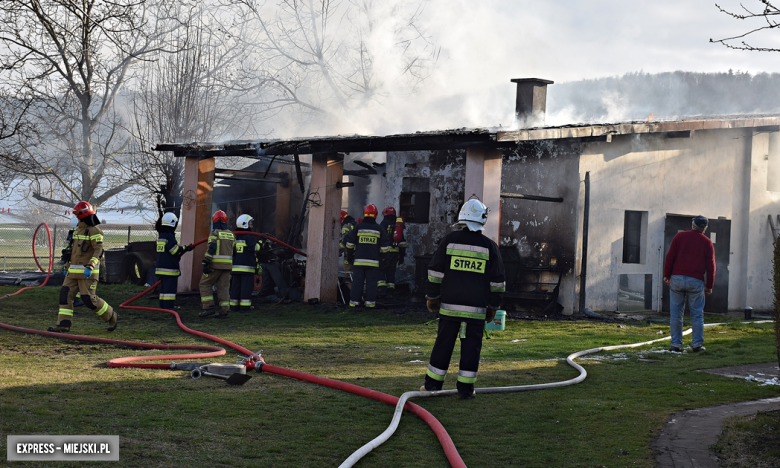 Pożar budynku gospodarczego w Brzeźnicy