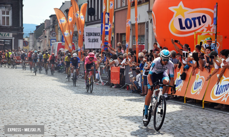 81. Tour de Pologne. Kolarze przejechali przez ząbkowicki rynek