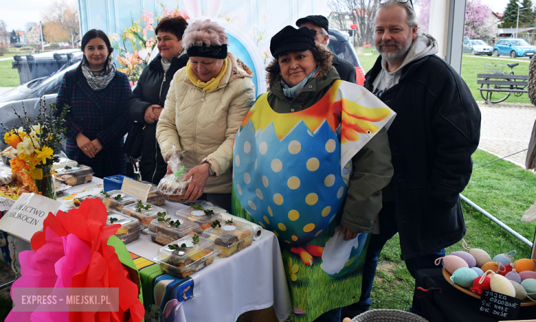 Żur burmistrza, występy dzieci i pokaz kulinarny. Jarmark wielkanocny w Kamieńcu Ząbkowickim [foto]