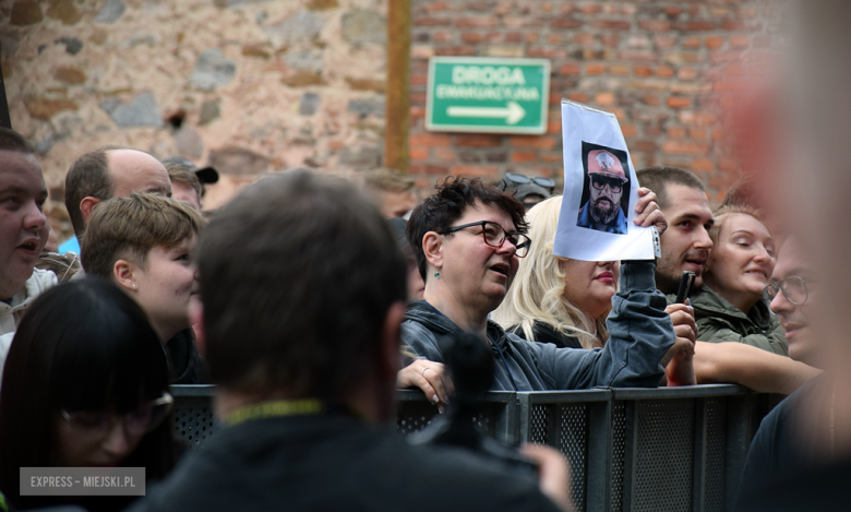 DonGURALesko, Guzior, Grubson i Danzel. Tłumy podczas Dni i Nocy Krzywej Wieży [foto]