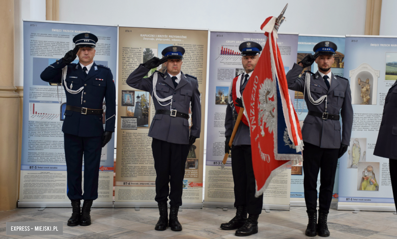 Powiatowe Święto Policji. Funkcjonariusze otrzymali awanse