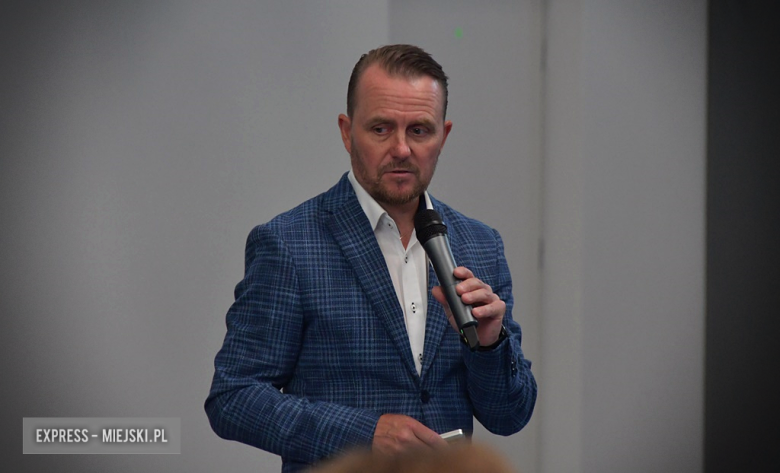 Uroczyste otwarcie zmodernizowanej hali sportowej w Kamieńcu Ząbkowickim