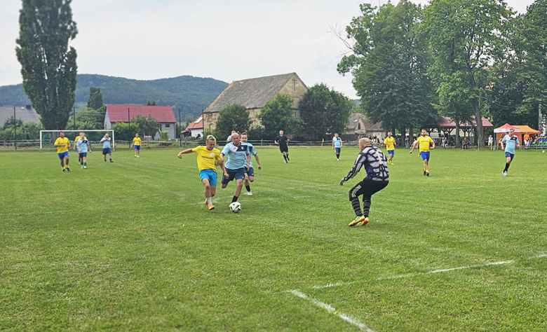 Turniej piłkarski połączony z festynem z okazji 25-lecia istnienia Cisu Brzeźnica