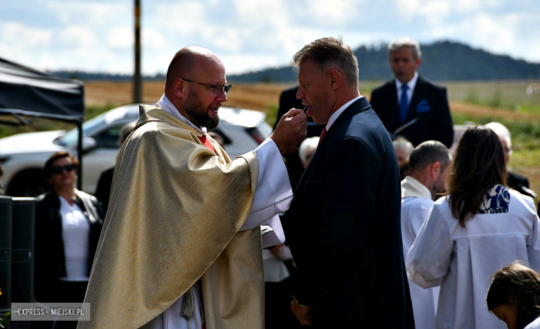 Muzyka, tradycja i turniej sołectw – dożynki gminne w Olbrachcicach Wielkich