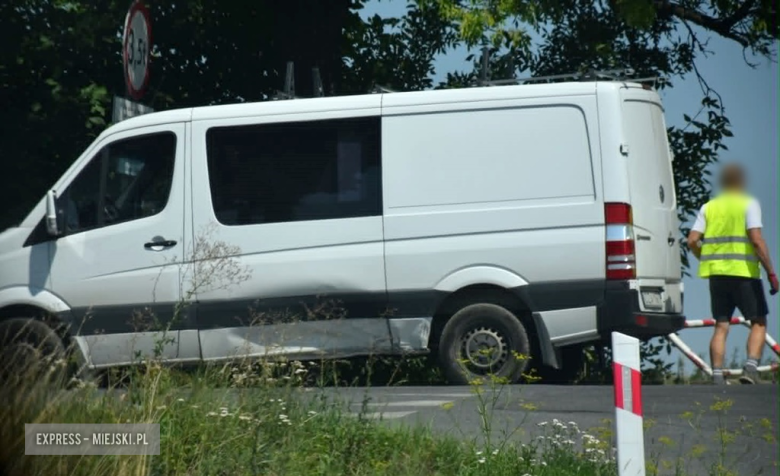 Zderzenie dwóch pojazdów na ul. Cukrowniczej
