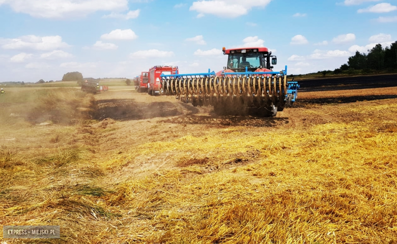 Pożar zboża i ścierniska między Kozińcem a Przedborową