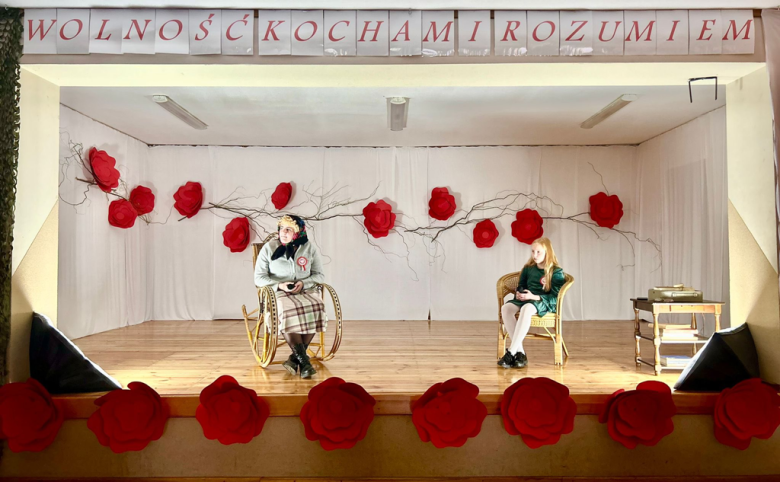  Akademia z okazji Święta Niepodległości w Niepublicznej Szkole Podstawowej w Lubnowie