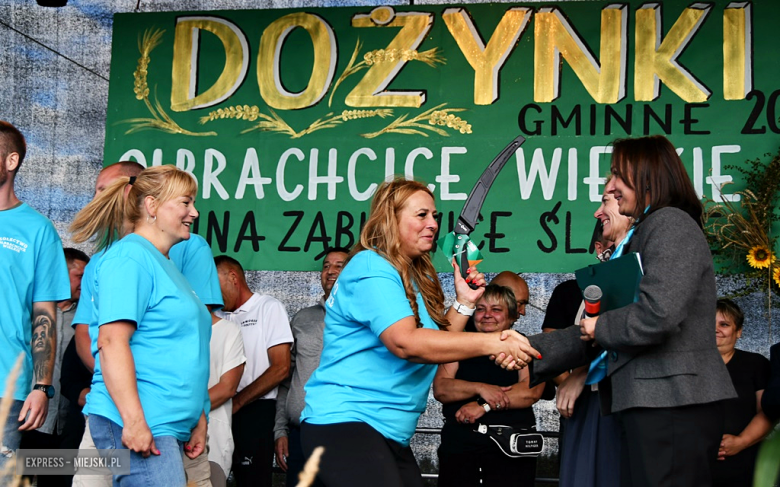 Muzyka, tradycja i turniej sołectw – dożynki gminne w Olbrachcicach Wielkich