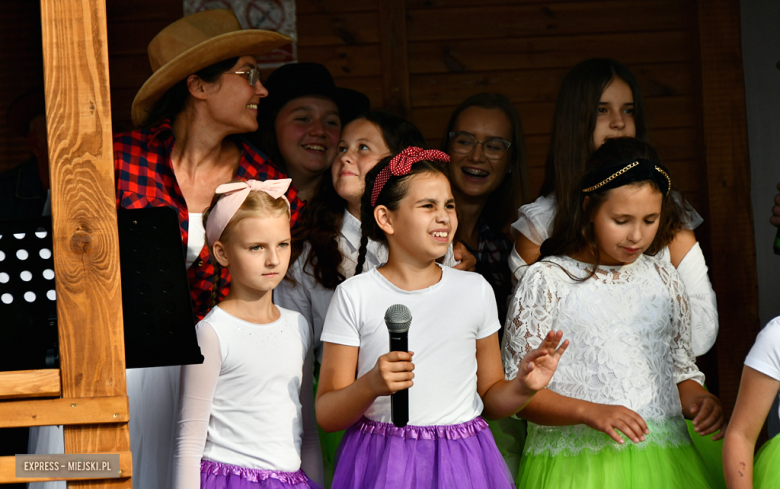 Dożynki Gminy Bardo w Dzbanowie 