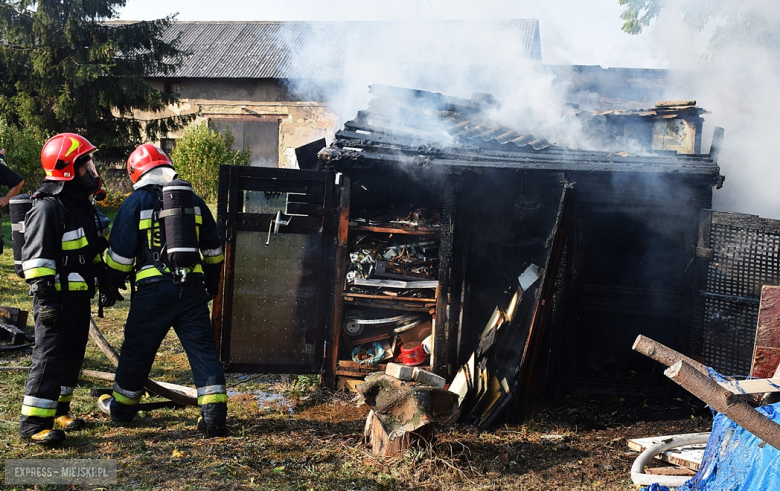 Pożar komórek w Bobolicach