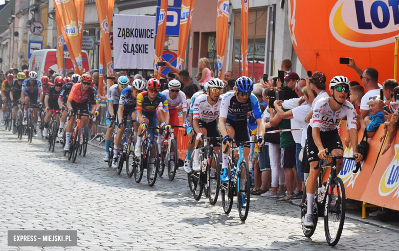 81. Tour de Pologne. Kolarze przejechali przez ząbkowicki rynek