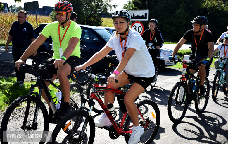 Nowa ścieżka rowerowa otwarta. Ponad 150 osób na trasie 26. Powiatowego Rajdu Rowerowego