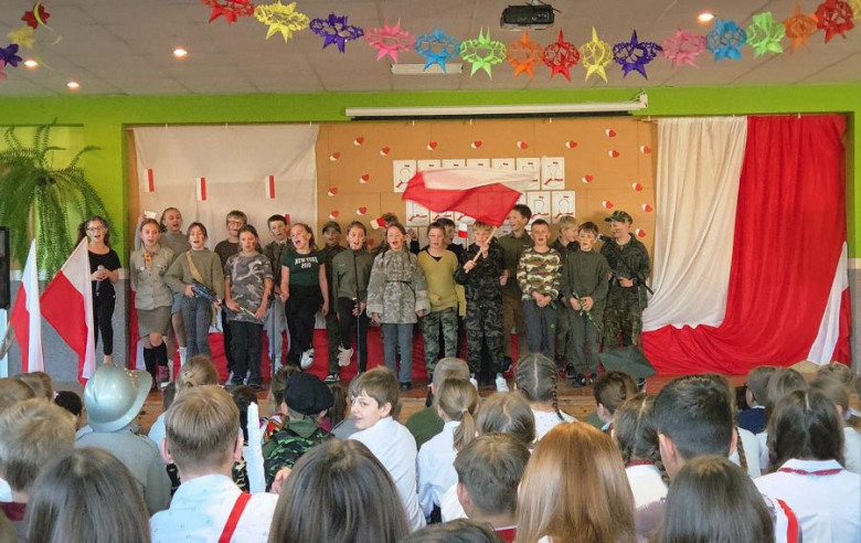 Szkolny Konkurs Pieśni Patriotycznej w Ciepłowodach. Znamy rostrzygnięcia