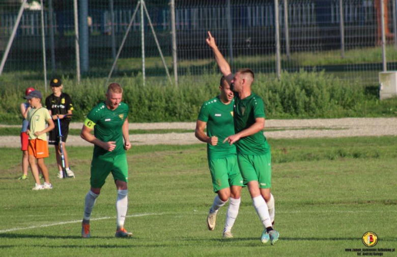 Klasa okręgowa: Zamek Kamieniec Ząbkowicki 1:1 (0:0) AKS Strzegom