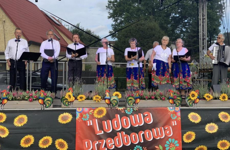 „Ludowa Przedborowa”. Przegląd zespołów ludowych w gminie Stoszowice