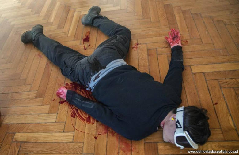 Antyterroryści, śmigłowce i zakładnicy. Spektakularne ćwiczenia służb w Henrykowie