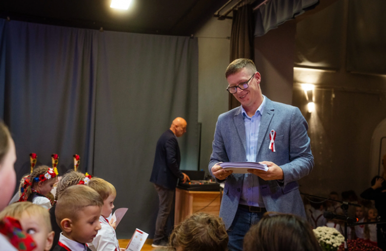 Lekcja patriotyzmu od najmłodszych. VI Przedszkolny Przegląd Artystyczny [foto]