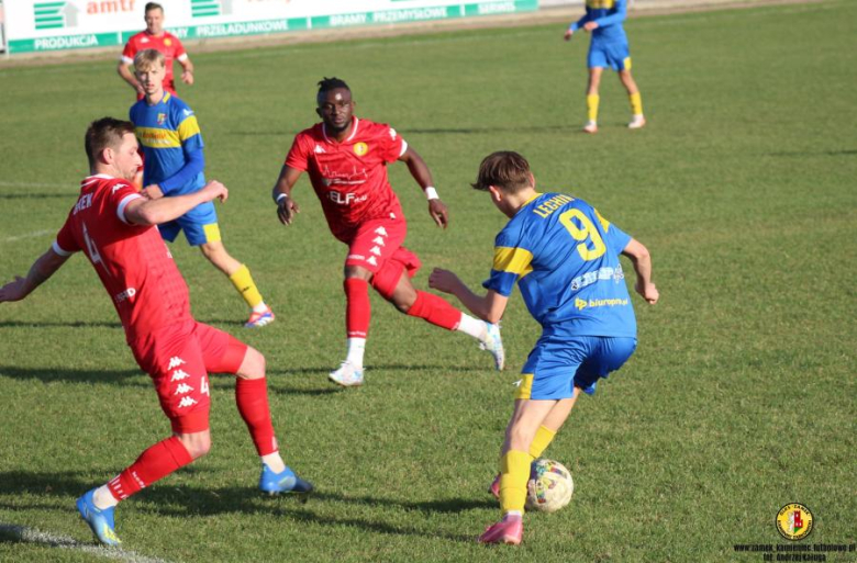 Klasa okręgowa: Zamek Kamieniec Ząbkowicki 3:2 (1:2) Lechia II Dzierżoniów