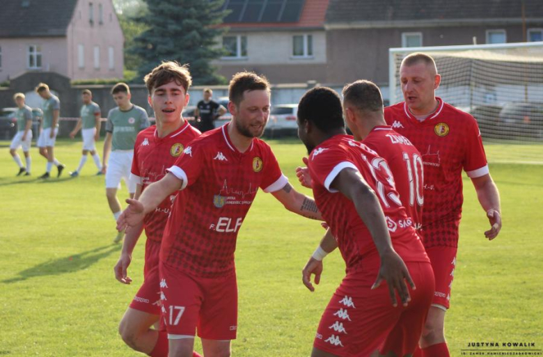 Klasa okręgowa: Zamek Kamieniec Ząbkowicki 4:0 (1:0)  Pogoń Pieszyce