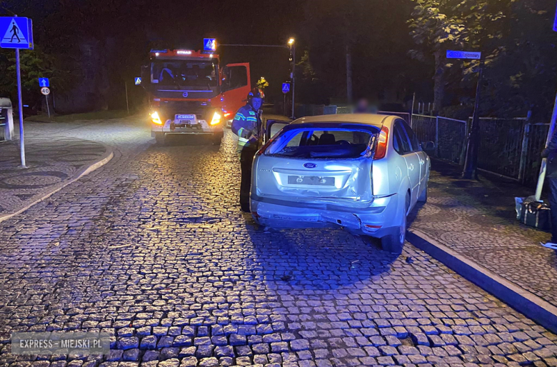 Zderzenie pojazdów na ul. Ziębickiej w Ząbkowicach Śląskich [foto]