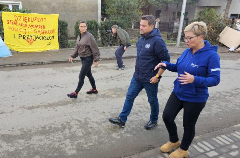 Prezydent Warszawy odwiedził dotknięte powodzią Bardo