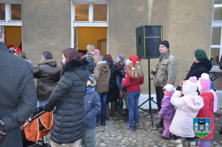 Święty Mikołaj na placu przy kościele św. Anny