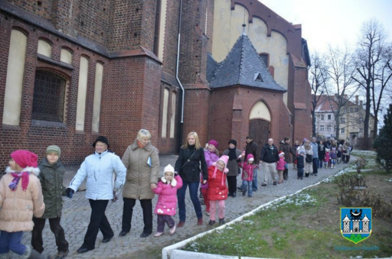 Święty Mikołaj na placu przy kościele św. Anny