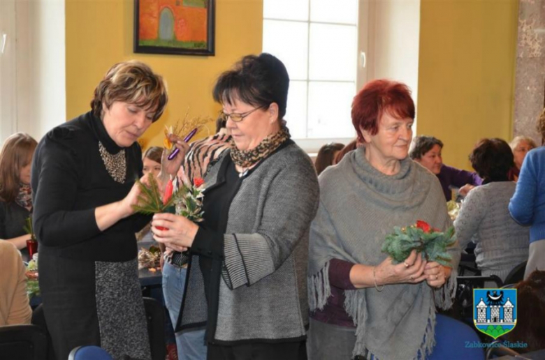 Warsztaty wykonywania stroików bożonarodzeniowych