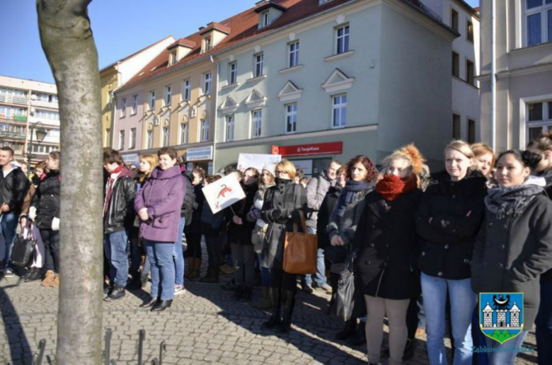 Uczniowie liceum ogólnokształcącego od kilku lat biorą udział w akcji 