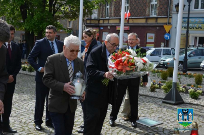 Uroczystości pod pomnikiem Poległym za ojczyznę