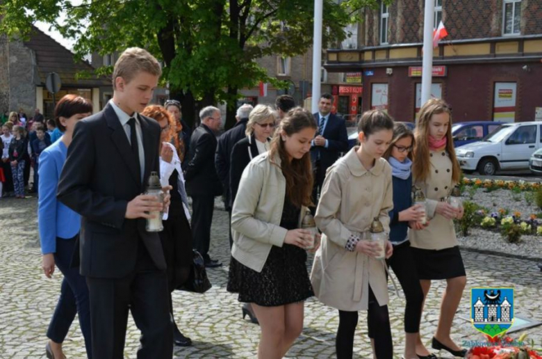 Uroczystości pod pomnikiem Poległym za ojczyznę