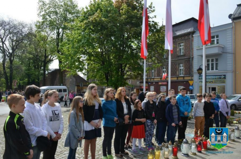 Uroczystości pod pomnikiem Poległym za ojczyznę