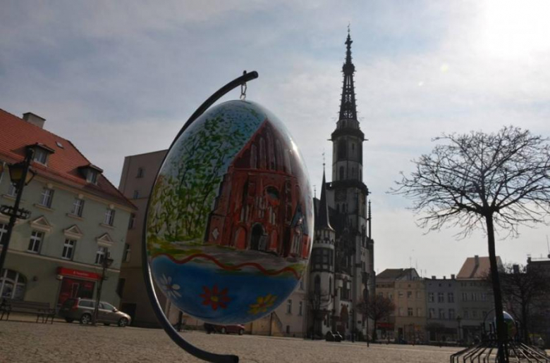 Na ząbkowickim rynku zauważalny jest już klimat świąt Wielkanocnych