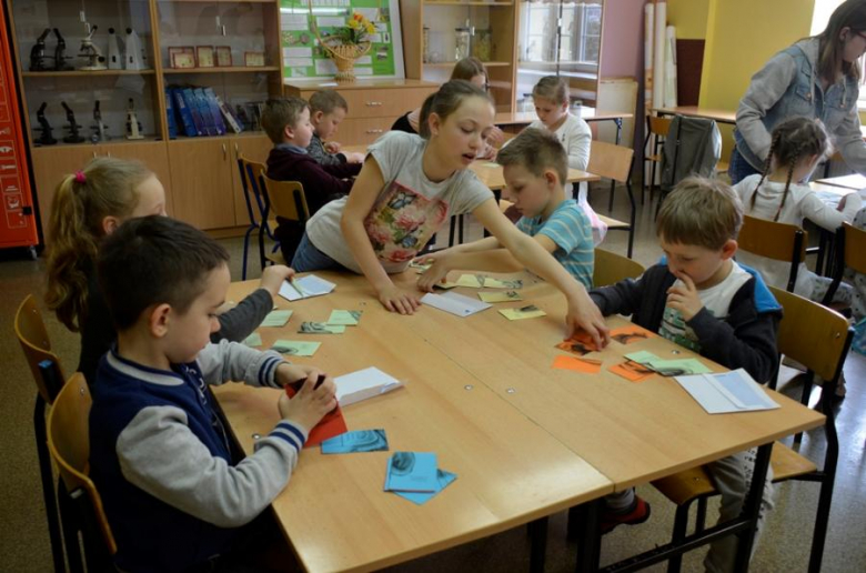 Dźwięk i sport. Kolejne zajęcia małych studentów z ząbkowickiego uniwersytetu dziecięcego