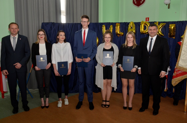 Zakończenie roku szkolnego maturzystów w Liceum Ogólnokształcącym w Ząbkowicach Śląskich