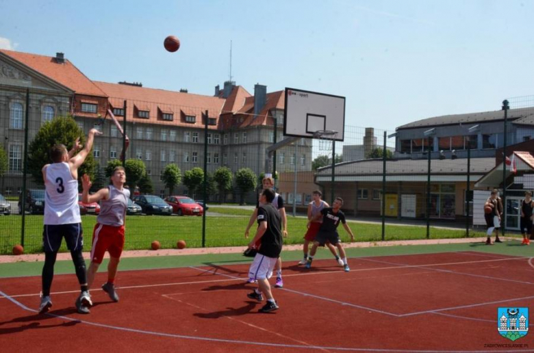 Wakacyjny turniej koszykówki 3x3 w Ząbkowicach Śląskich