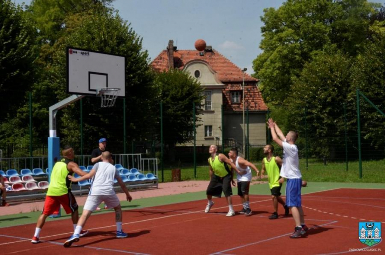 Wakacyjny turniej koszykówki 3x3 w Ząbkowicach Śląskich