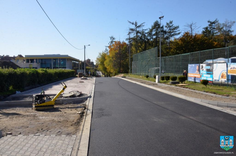 Droga dojazdowa na stadion i do basenu na ukończeniu