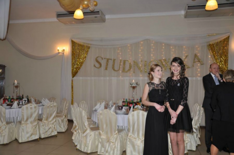 Przedmaturalny bal uczniów z ZSP Ziębice