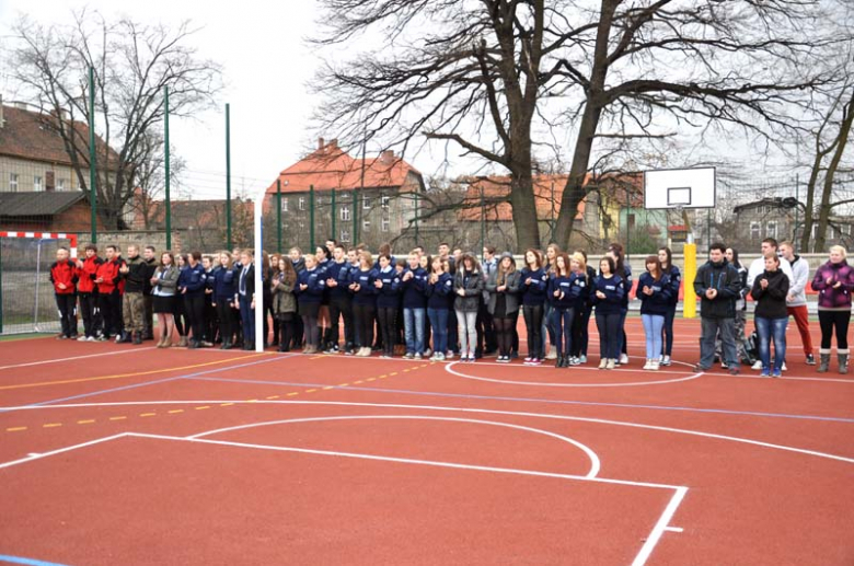 Najprawdopodobniej jeszcze w tym roku liceum będzie dysponowało podobnym kompleksem sportowym jak ZSZ w Ząbkowicach Śląskich i ZSP w Ziębicach. 