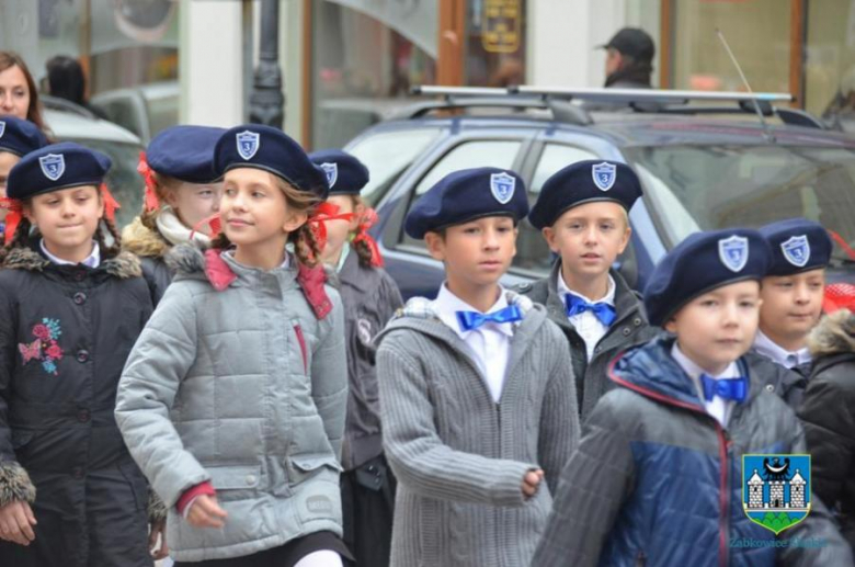 Uroczysta akademia z okazji 50-lecia Szkoły Podstawowej im. Mikołaja Kopernika w Ząbkowicach Śląskich