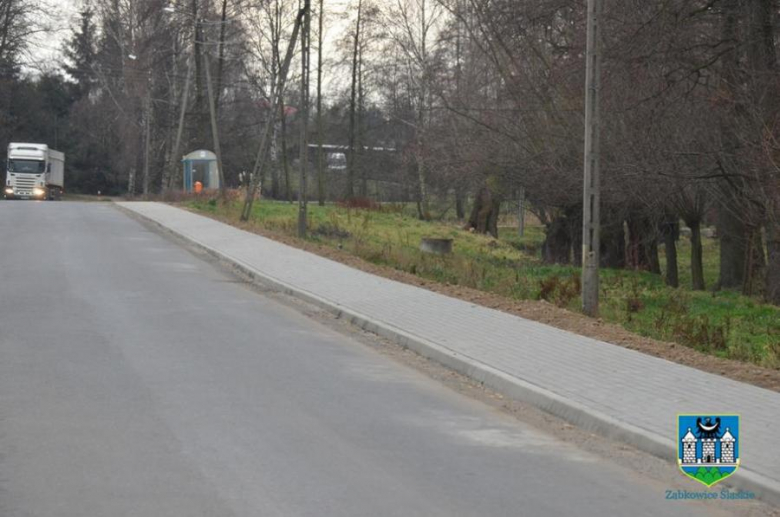 Odremontowane chodniki w trzech miejscach na terenie ząbkowickiej gminy