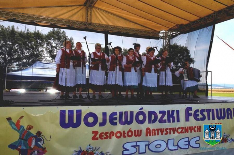 Wojewódzki Festiwal Zespołów Artystycznych Kół Gospodyń Wiejskich w Stolcu