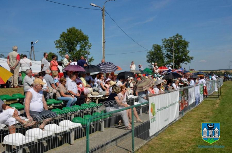 Wojewódzki Festiwal Zespołów Artystycznych Kół Gospodyń Wiejskich w Stolcu