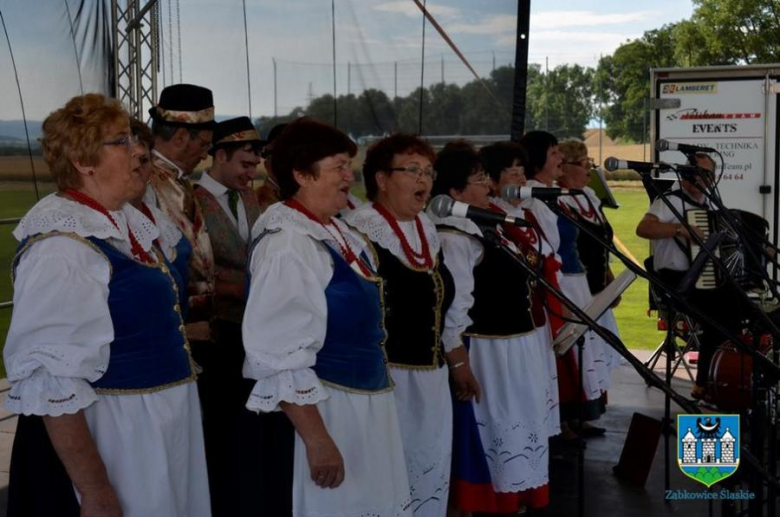 Wojewódzki Festiwal Zespołów Artystycznych Kół Gospodyń Wiejskich w Stolcu