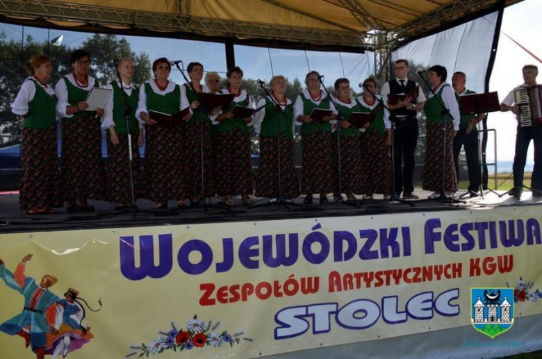 Wojewódzki Festiwal Zespołów Artystycznych Kół Gospodyń Wiejskich w Stolcu